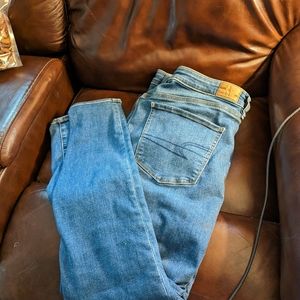 Womens American Eagle jeans size 18 Long. In excellent condition! No tears/rips